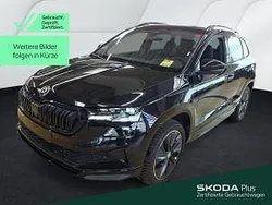 Schwarzmagic perleffekt Gebraucht 2024 Skoda Karoq SportLine SUV | 35.630 € (Etwas zu teuer)