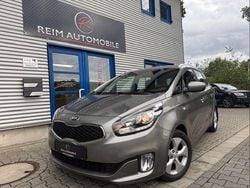 Titanium silver Gebraucht 2015 Kia Carens Edition 7 Van / Kleinbus | 8.950 € (Etwas zu teuer)