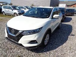 Weiß Gebraucht 2018 Nissan Qashqai Visia SUV | 9.800 € (Guter Preis)