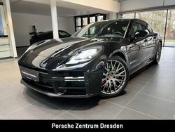 Tiefschwarzmetallic Neu 2025 Porsche Panamera 4S Limousine | 190.216 € (Teuer)