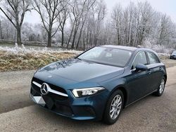 Blau Gebraucht 2019 Mercedes A200 Limousine | 25.000 € (Teuer)