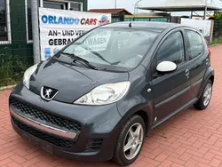 Grau Gebraucht 2012 Peugeot 107 Urban Move Kleinwagen | 2.800 € (Guter Preis)