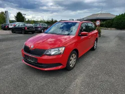 Rot Gebraucht 2015 Skoda Fabia Active Kombi | 3.900 €