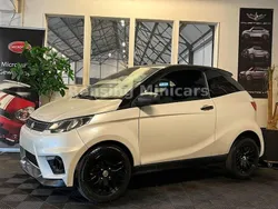Weiß Gebraucht 2017 Aixam Microcar Kleinwagen | 10.950 € (Etwas zu teuer)