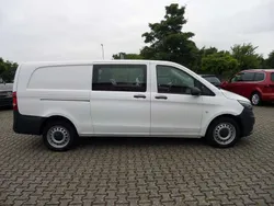 Arktikweiss Gebraucht 2022 Mercedes Vito Van / Kleinbus | 27.990 € (Superpreis)