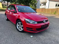 Rot Gebraucht 2016 VW Golf VII Comfortline Limousine | 7.990 € (Guter Preis)