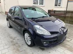 Violet Gebraucht 2007 Renault Clio II Limousine | 2.600 €