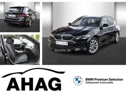 Schwarz Gebraucht 2022 BMW 318 Sport Line Kombi | 24.990 € (Guter Preis)