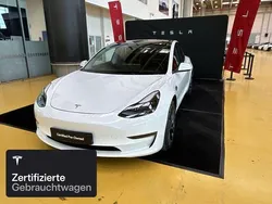 Pearl white multicoat Gebraucht 2021 Tesla Model 3 Performance Limousine | 31.000 € (Fairer Preis)