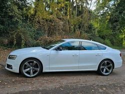 Weiß Gebraucht 2011 Audi A5 Sport Coupé | 11.900 € (Etwas zu teuer)