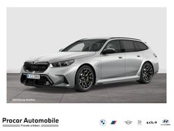 Grün Neu 2025 BMW M5 Kombi | 163.980 €