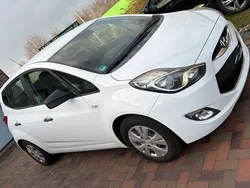 Weiß Gebraucht 2012 Hyundai ix20 Classic Van / Kleinbus | 5.500 € (Guter Preis)
