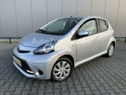 Silber metallic Gebraucht 2014 Toyota Aygo Cool Kleinwagen | 5.950 € (Fairer Preis)