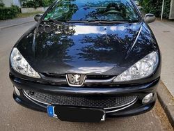 Schwarz Gebraucht 2005 Peugeot 206 CC Cabrio | 1.950 € (Fairer Preis)