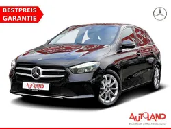 Schwarz Gebraucht 2019 Mercedes B220 Progressive Van / Kleinbus | 24.990 € (Fairer Preis)