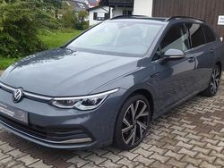 Grau Gebraucht 2022 VW Golf VIII Style Kombi | 22.299 € (Fairer Preis)