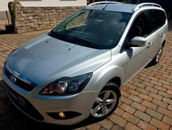 Silber Gebraucht 2010 Ford Focus Style Kombi | 4.499 € (Fairer Preis)