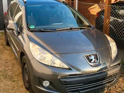 Grau Gebraucht 2010 Peugeot 207 Kombi | 2.500 € (Guter Preis)