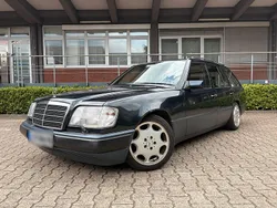 Blau Gebraucht 1995 Mercedes E320 Kombi | 13.500 €