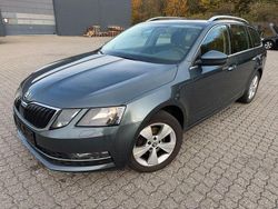 Grau Gebraucht 2019 Skoda Octavia Style Kombi | 9.600 € (Superpreis)