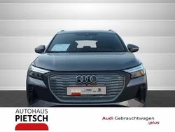 Taifungrau metallic Gebraucht 2024 Audi Q4 e-tron Ambiente SUV | 42.370 €