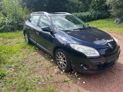 Blau Gebraucht 2010 Renault Mégane GrandTour Kombi | 2.290 € (Guter Preis)
