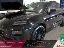 Tiefschwarz Gebraucht 2024 Porsche Macan 4 Electric SUV | 109.000 € (Guter Preis)