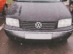 Schwarz Gebraucht 2004 VW Bora Limousine | 2.200 € (Fairer Preis)