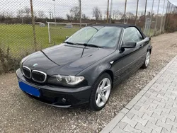 Schwarz Gebraucht 2004 BMW 320 Cabriolet Cabrio | 15.990 €
