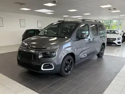 Grau Gebraucht 2020 Citroën Berlingo Feel Van / Kleinbus | 13.500 € (Guter Preis)