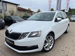 Weiß Gebraucht 2018 Skoda Octavia Ambition Kombi | 11.999 € (Guter Preis)