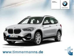 Glaciersilber (metallic) Gebraucht 2022 BMW X1 Sport Line SUV | 25.890 € (Fairer Preis)