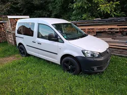 Weiß Gebraucht 2011 VW Caddy Van / Kleinbus | 5.400 € (Fairer Preis)