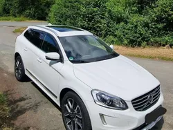 Weiß Gebraucht 2017 Volvo XC60 Summum SUV | 25.500 € (Etwas zu teuer)