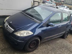 Blau Gebraucht 2004 Mercedes A170 Elegance Limousine | 500 € (Superpreis)