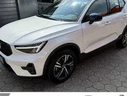 Weiß Gebraucht 2024 Volvo XC40 Plus SUV | 34.406 € (Superpreis)