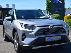 Silver metallic (metallic) Gebraucht 2020 Toyota RAV4 Club SUV | 27.890 € (Fairer Preis)