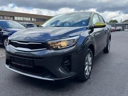 Grau Gebraucht 2020 Kia Stonic 2 SUV | 11.950 € (Superpreis)