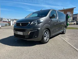 Grau Gebraucht 2021 Peugeot Traveller S Van / Kleinbus | 35.200 € (Guter Preis)