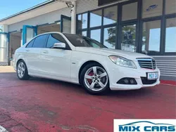 Weiß Gebraucht 2011 Mercedes C220 Limousine | 10.770 € (Fairer Preis)