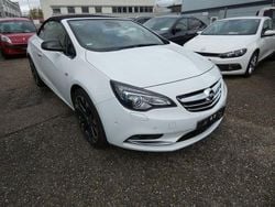 Schneeweiss Gebraucht 2018 Opel Cascada Ultimate Cabrio | 13.980 € (Guter Preis)