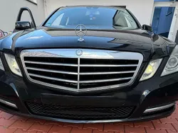 Schwarz Gebraucht 2010 Mercedes E200 Limousine | 8.800 € (Teuer)