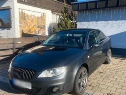 Grau Gebraucht 2009 Seat Exeo Limousine | 3.500 € (Fairer Preis)
