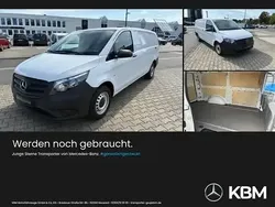 Arktikweiß Gebraucht 2023 Mercedes Vito Van / Kleinbus | 29.631 € (Guter Preis)