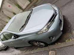 Blau Gebraucht 2013 Toyota Auris Hybrid Executive Limousine | 12.000 € (Teuer)