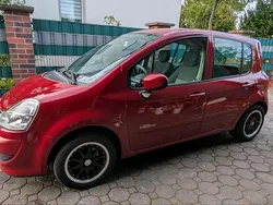 Rot Gebraucht 2011 Renault Modus Van / Kleinbus | 2.499 € (Fairer Preis)