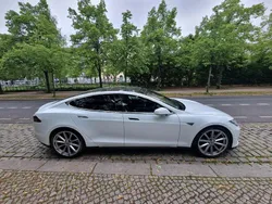 Weiß Gebraucht 2015 Tesla Model S Limousine | 19.999 € (Superpreis)