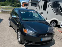 Schwarz Gebraucht 2009 Mitsubishi Colt Invite Kleinwagen | 2.700 € (Fairer Preis)