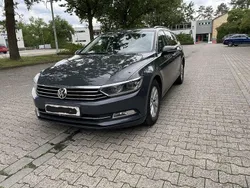 Grau Gebraucht 2018 VW Passat Comfortline Kombi | 11.400 € (Superpreis)