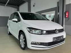 Weiß Gebraucht 2016 VW Touran Highline Van / Kleinbus | 17.900 € (Fairer Preis)